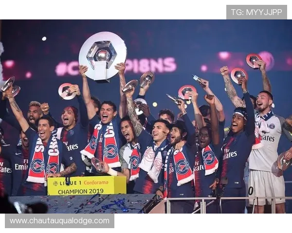 法国杯淘汰赛萨福诺夫两扑点球助巴黎击败朗斯成功晋级八强